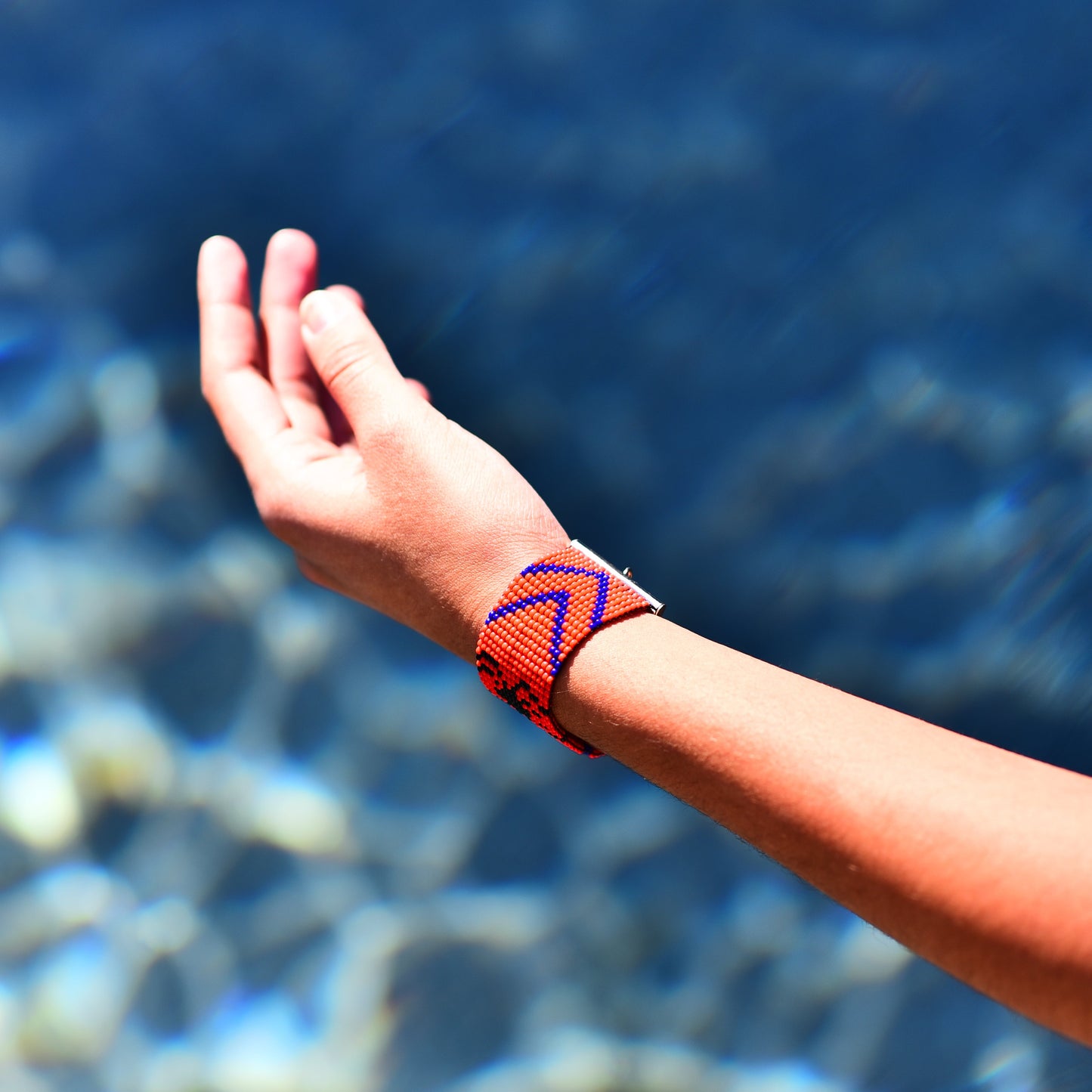 Spider Man Beaded Loom Bracelet: Tobey Maguire Inspired